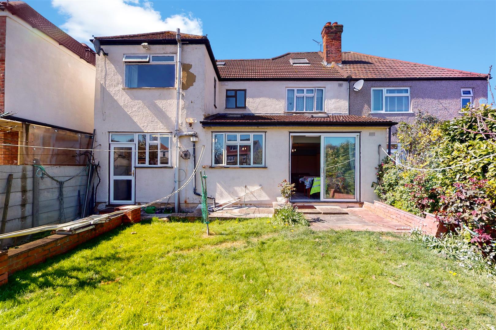 Langham Gardens, Wembley